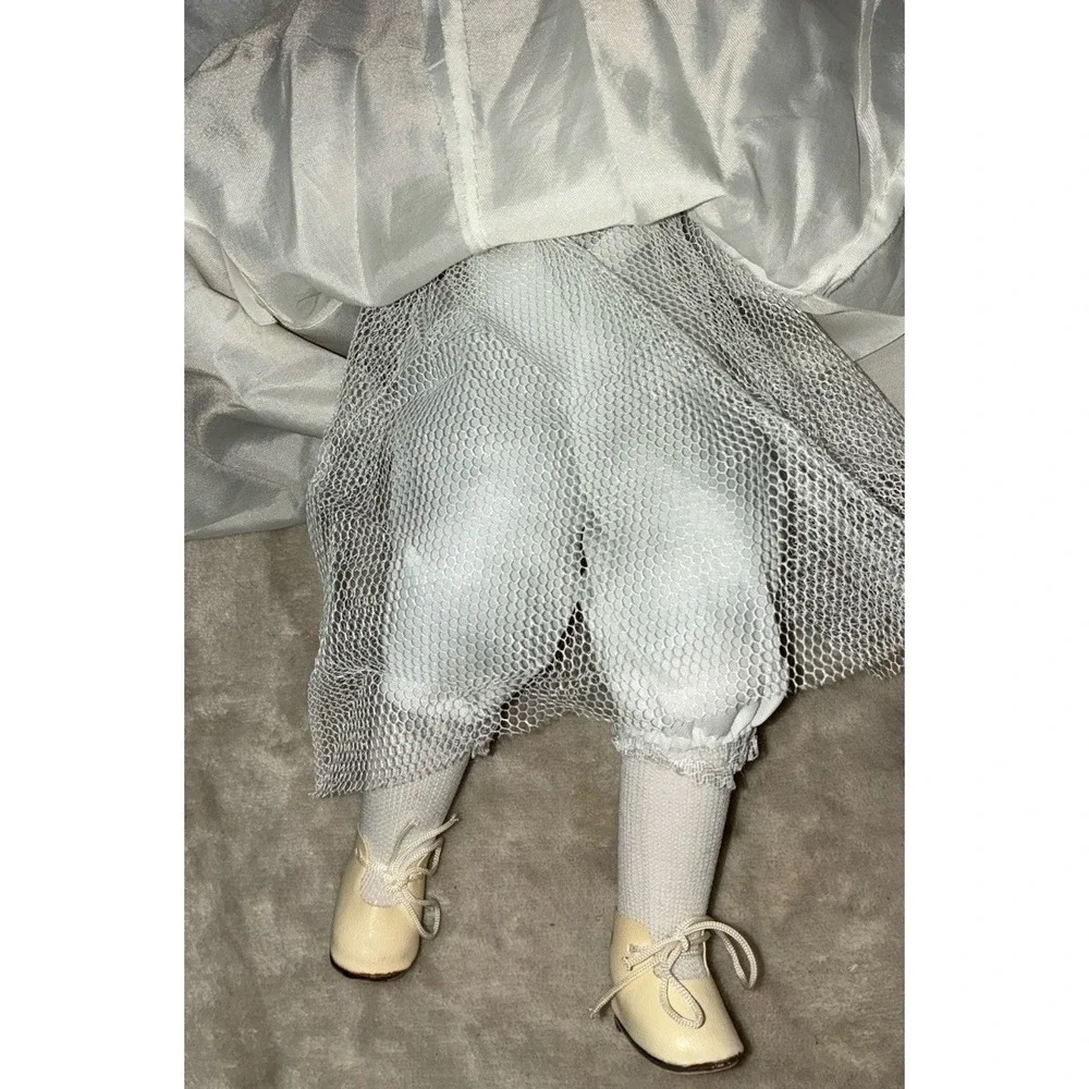 Show Stoppers Porcelain Doll On A Swing Gentle Breeze Collection Vintage